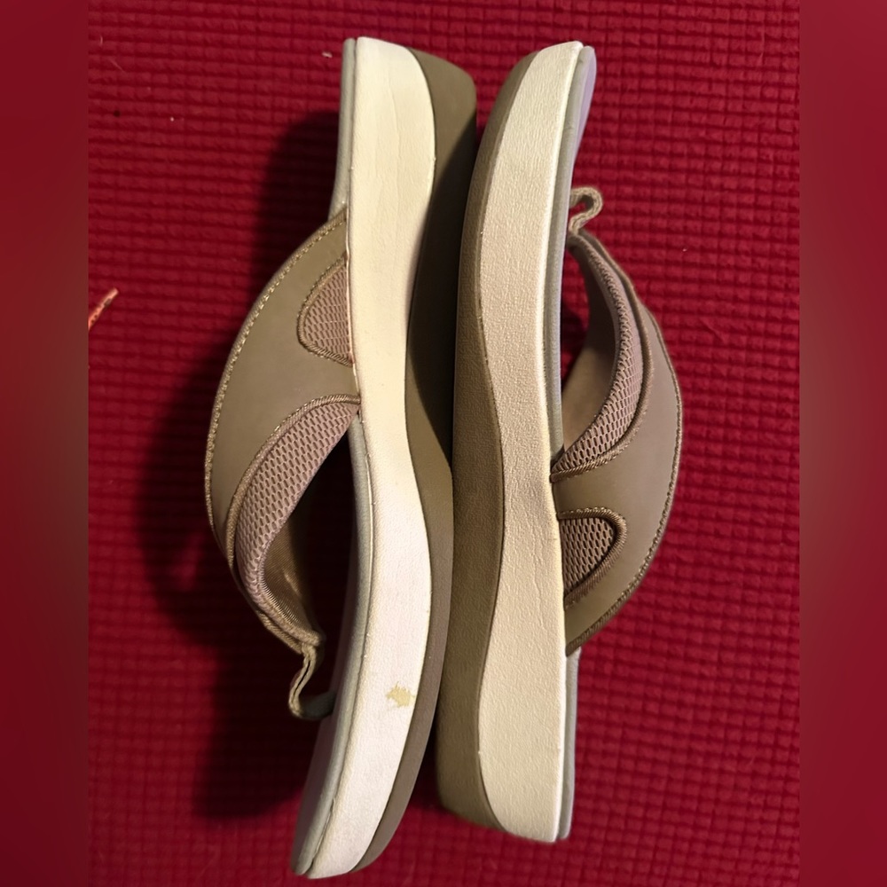 Clark’s khaki Cloudsteppers GUC women size 11 - Picture 4 of 6